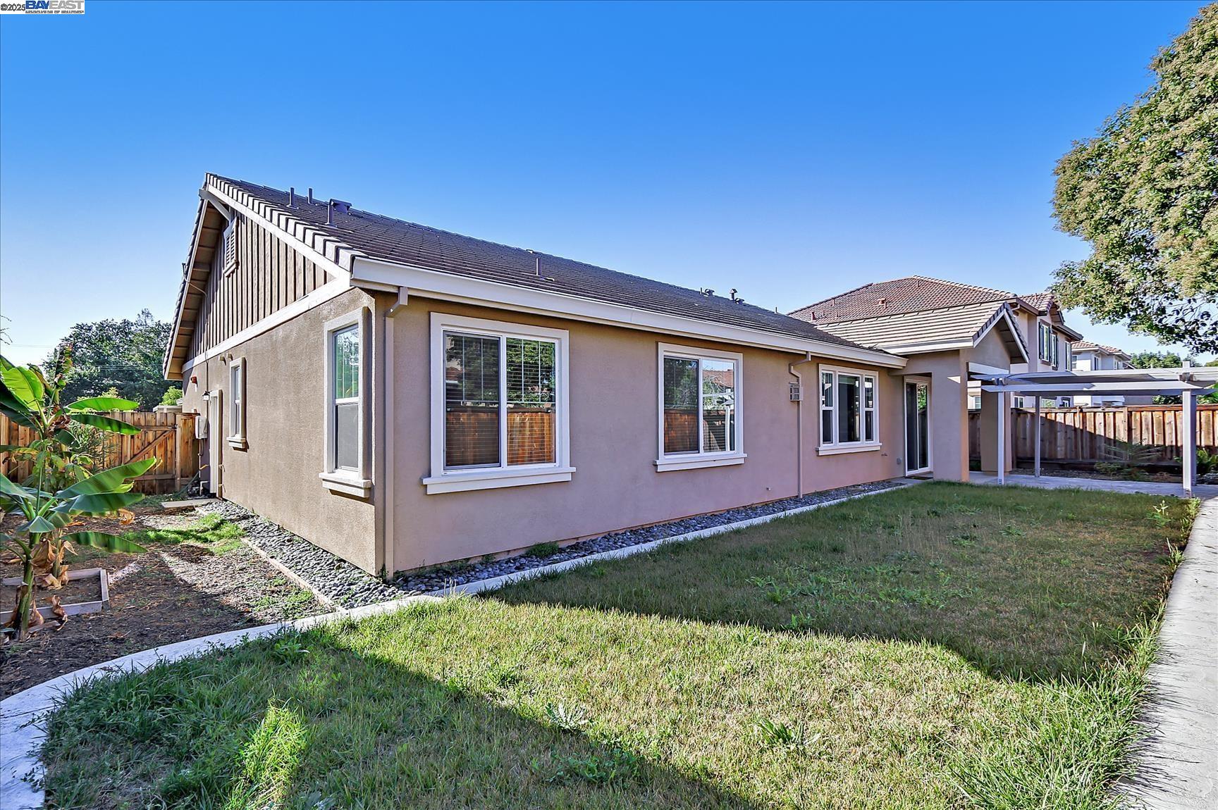 Detail Gallery Image 31 of 33 For 1610 Chestnut Grove Way, Concord,  CA 94519 - 3 Beds | 3 Baths