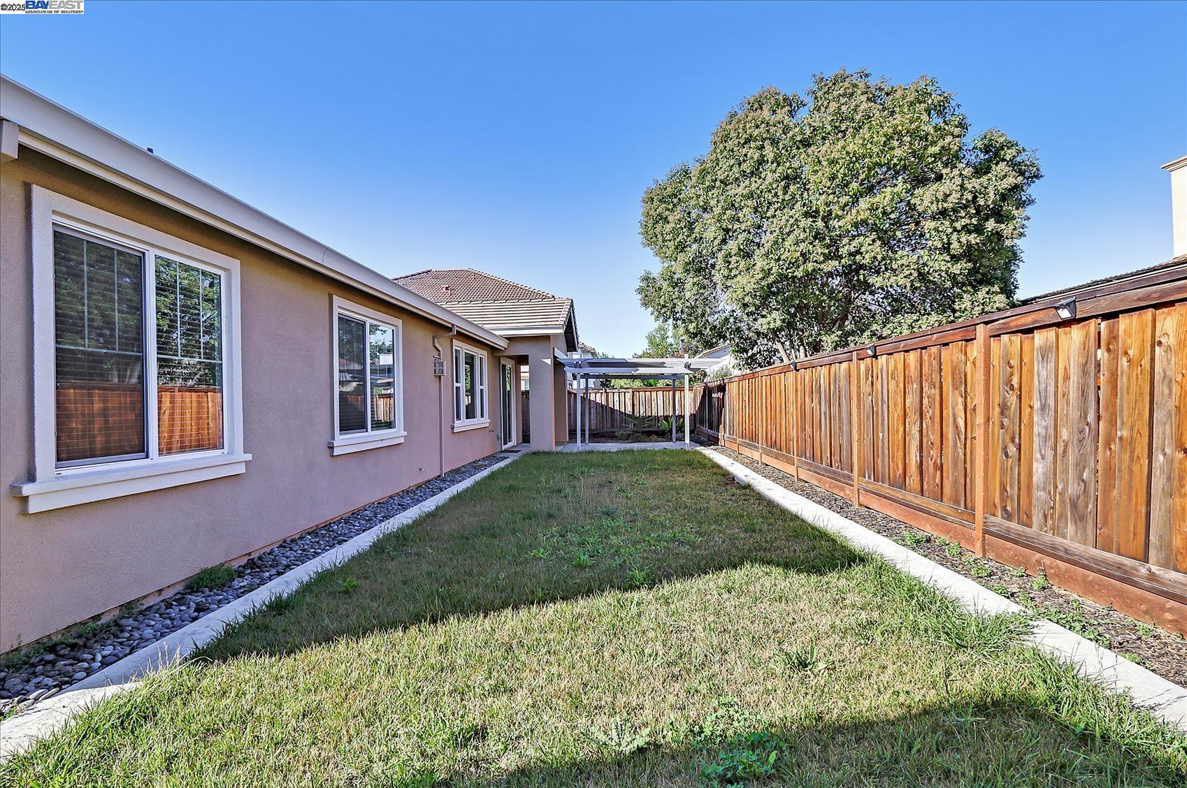 Detail Gallery Image 32 of 33 For 1610 Chestnut Grove Way, Concord,  CA 94519 - 3 Beds | 3 Baths