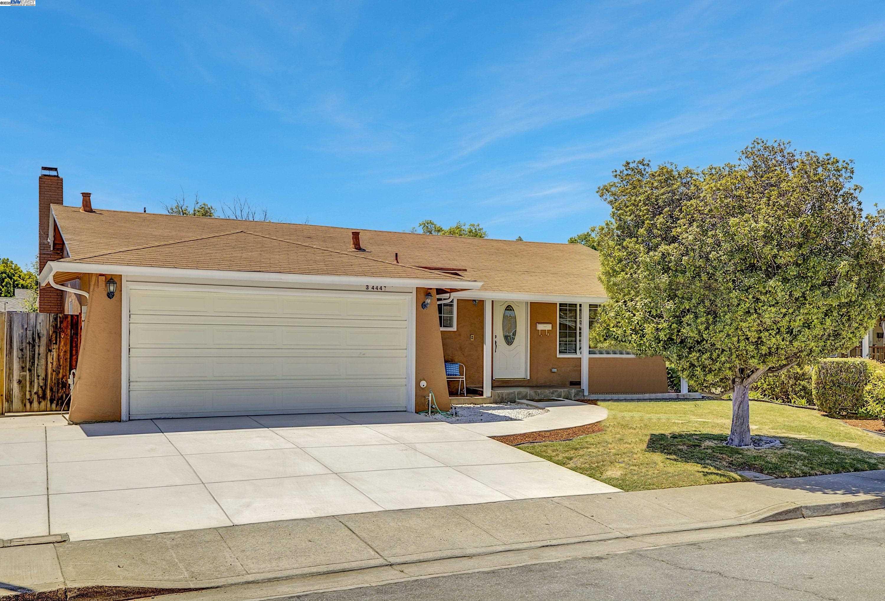 Detail Gallery Image 1 of 1 For 34447 Helston Pl, Fremont,  CA 94555 - 3 Beds | 2 Baths