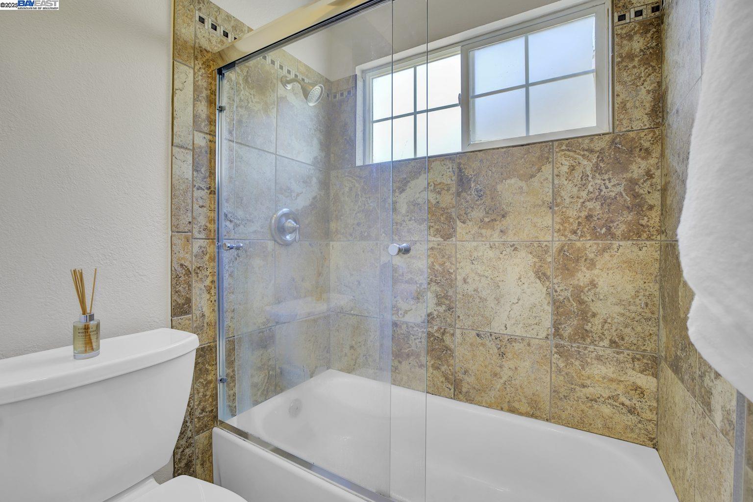 Detail Gallery Image 15 of 25 For 34447 Helston Pl, Fremont,  CA 94555 - 3 Beds | 2 Baths