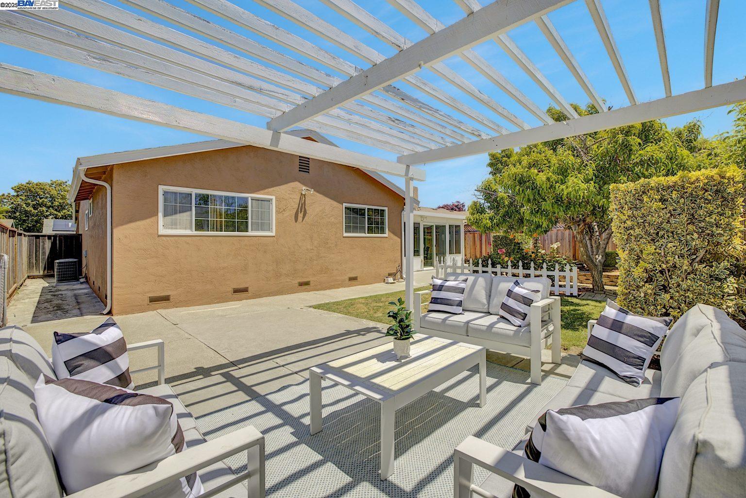 Detail Gallery Image 21 of 25 For 34447 Helston Pl, Fremont,  CA 94555 - 3 Beds | 2 Baths