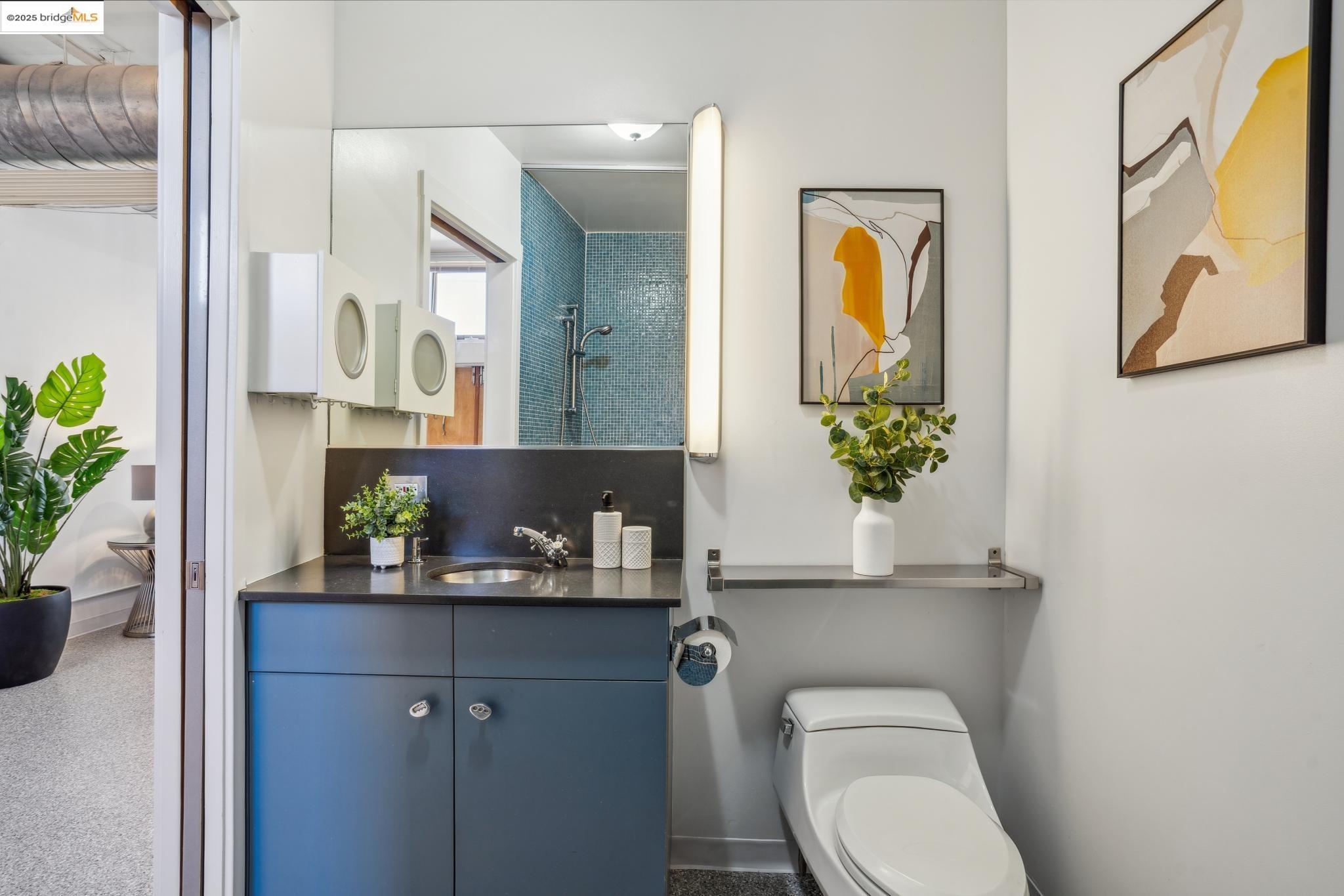 Detail Gallery Image 13 of 44 For 1326 4th St, Berkeley,  CA 94710 - 2 Beds | 2 Baths