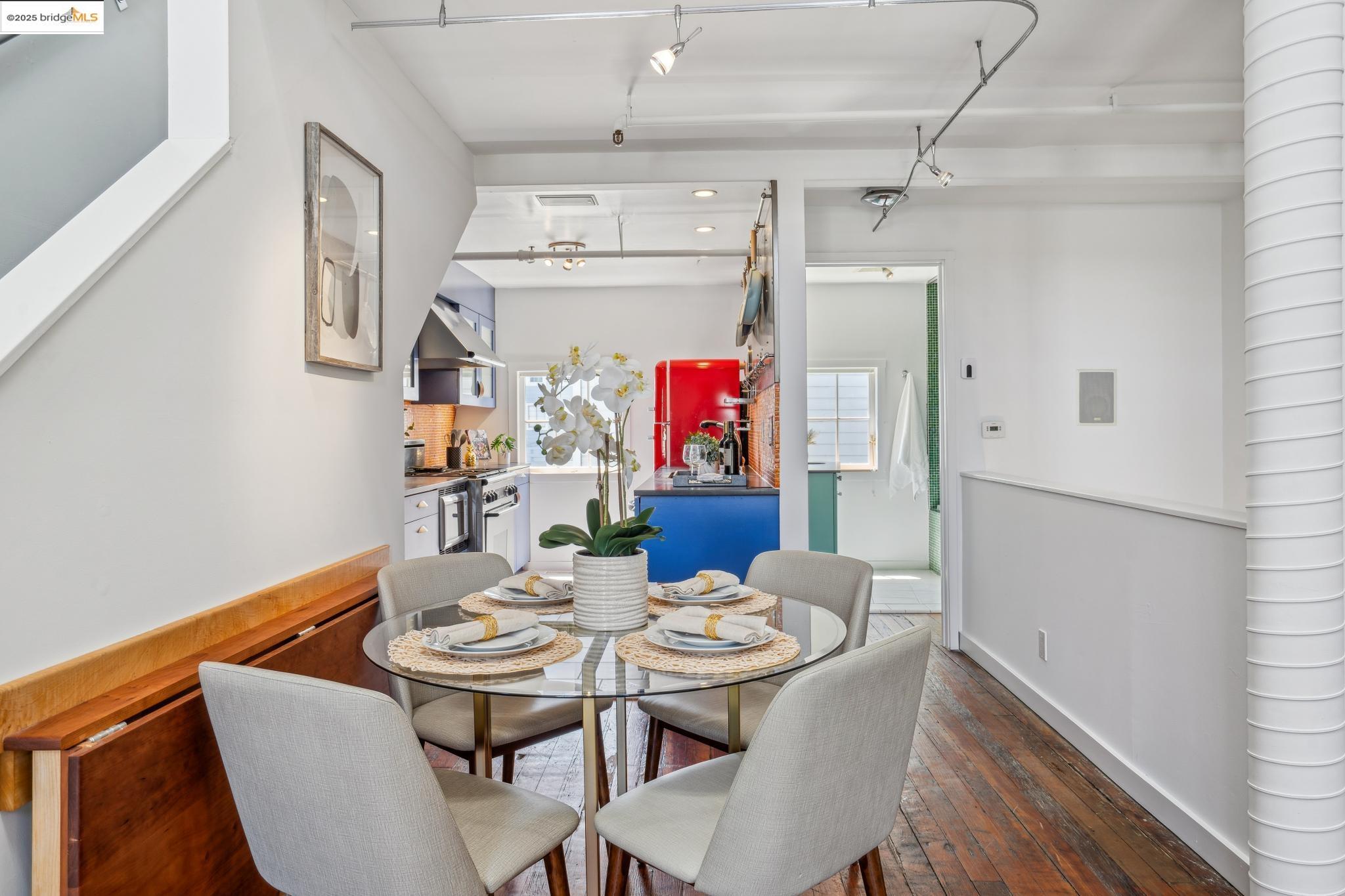 Detail Gallery Image 19 of 44 For 1326 4th St, Berkeley,  CA 94710 - 2 Beds | 2 Baths
