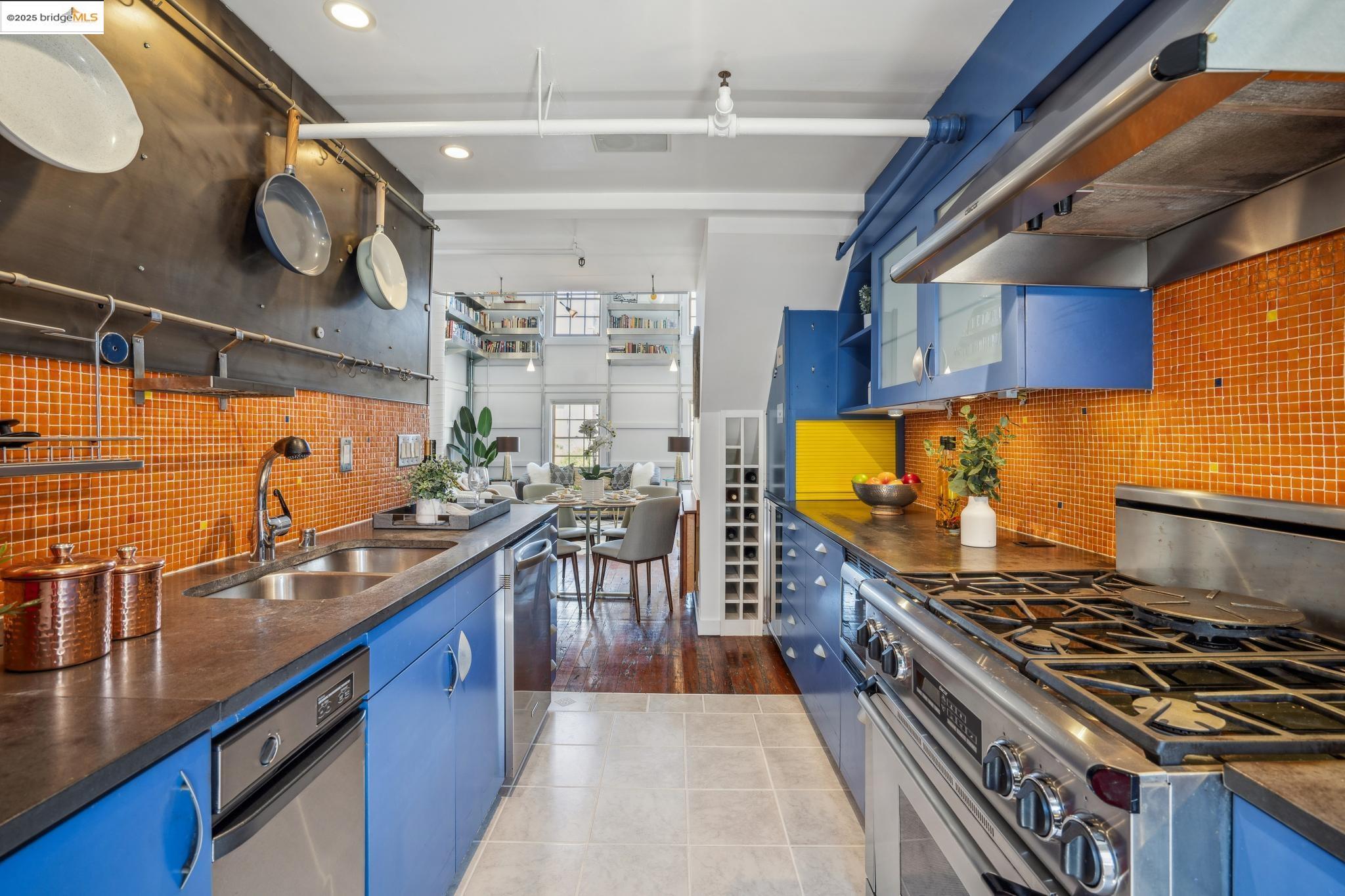 Detail Gallery Image 24 of 44 For 1326 4th St, Berkeley,  CA 94710 - 2 Beds | 2 Baths