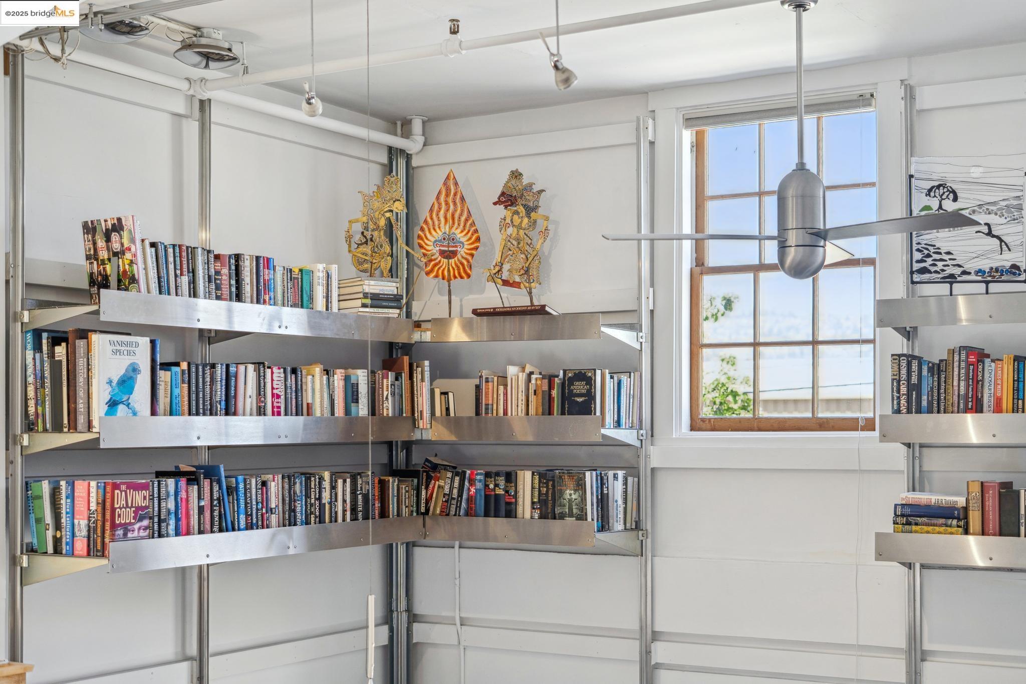 Detail Gallery Image 33 of 44 For 1326 4th St, Berkeley,  CA 94710 - 2 Beds | 2 Baths