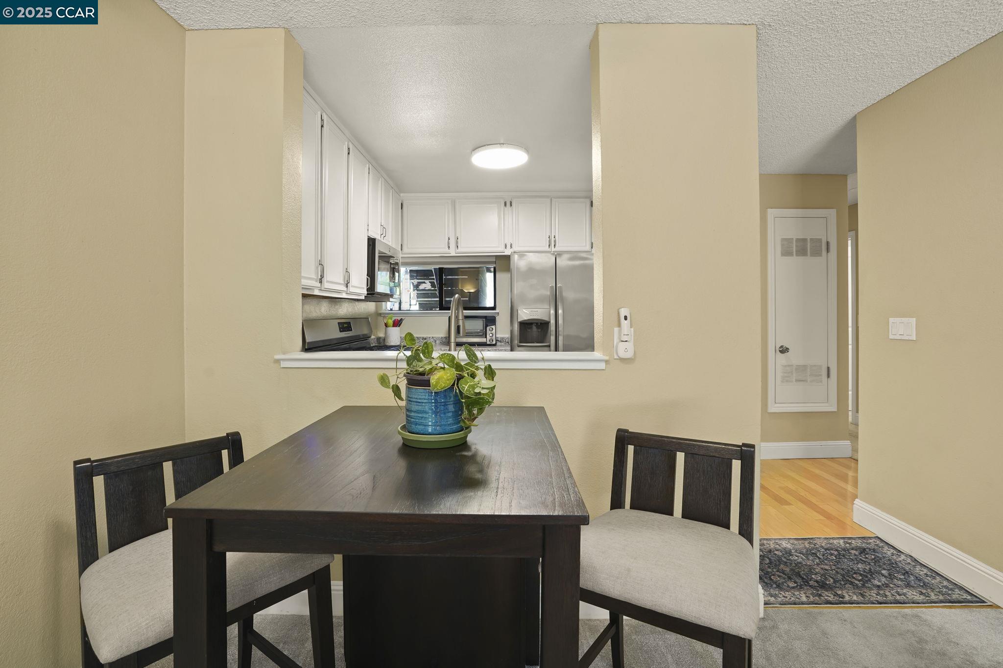Photo #9: 41098340 Listing: Photo #9