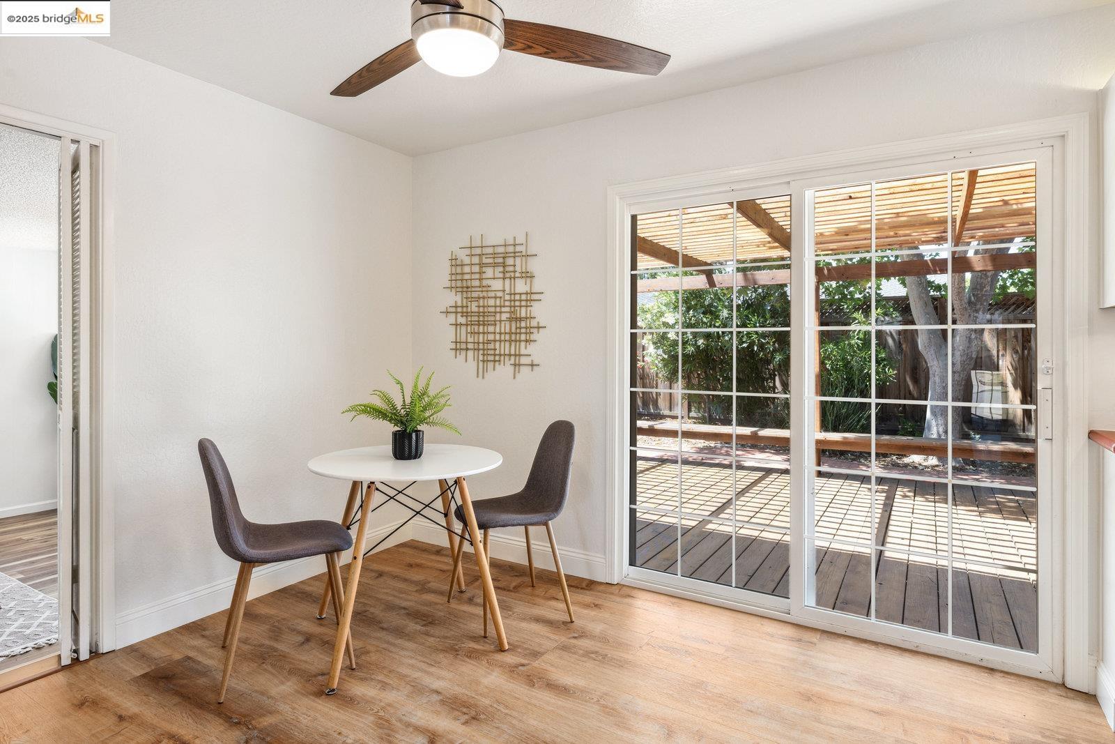 Detail Gallery Image 13 of 28 For 1545 Wagoner Dr, Livermore,  CA 94550 - 3 Beds | 2 Baths