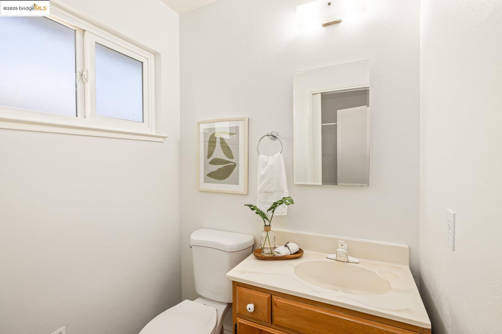 Detail Gallery Image 21 of 28 For 1545 Wagoner Dr, Livermore,  CA 94550 - 3 Beds | 2 Baths