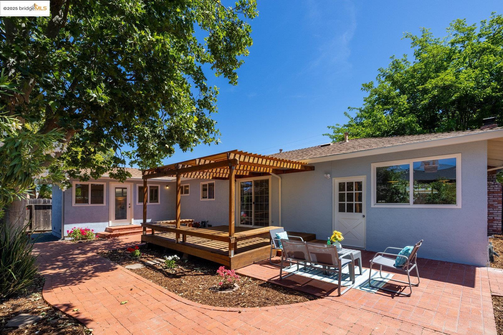 Detail Gallery Image 26 of 28 For 1545 Wagoner Dr, Livermore,  CA 94550 - 3 Beds | 2 Baths