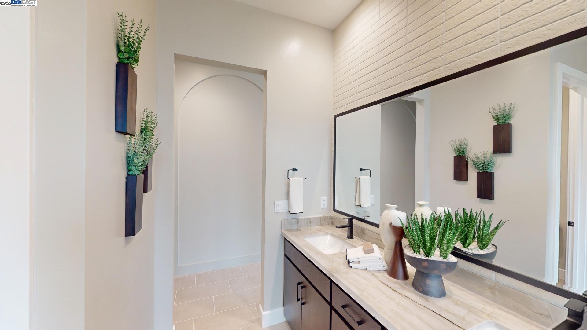 Detail Gallery Image 27 of 37 For 816 Rosette Court, Roseville,  CA 95747 - 3 Beds | 3 Baths