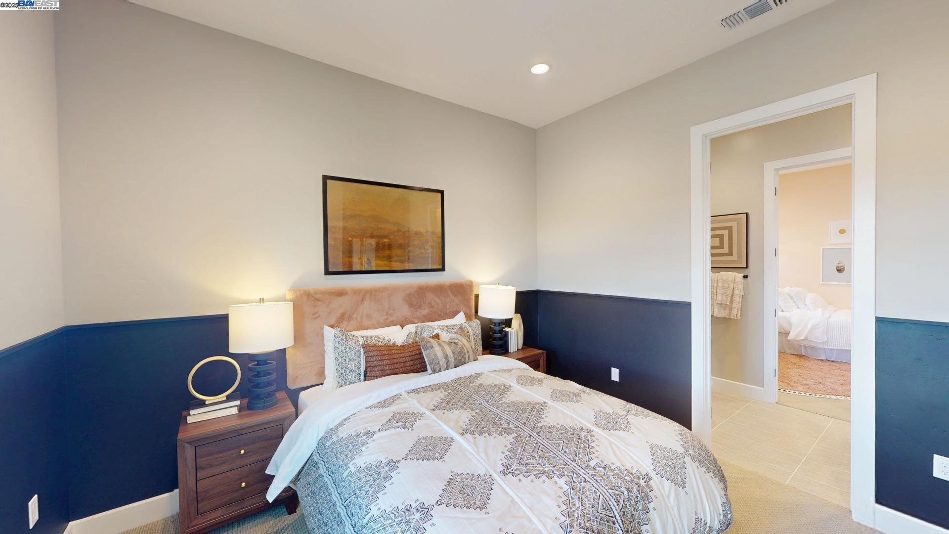 Detail Gallery Image 4 of 37 For 816 Rosette Court, Roseville,  CA 95747 - 3 Beds | 3 Baths