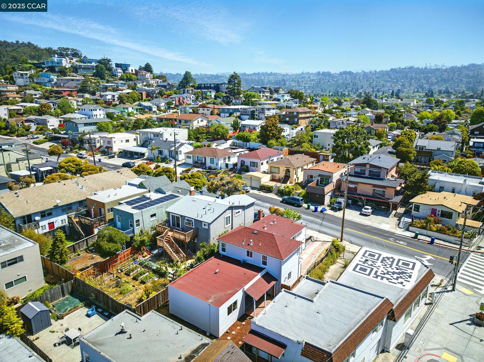 Detail Gallery Image 46 of 53 For 932 Pierce St, Albany,  CA 94706 - 4 Beds | 2 Baths