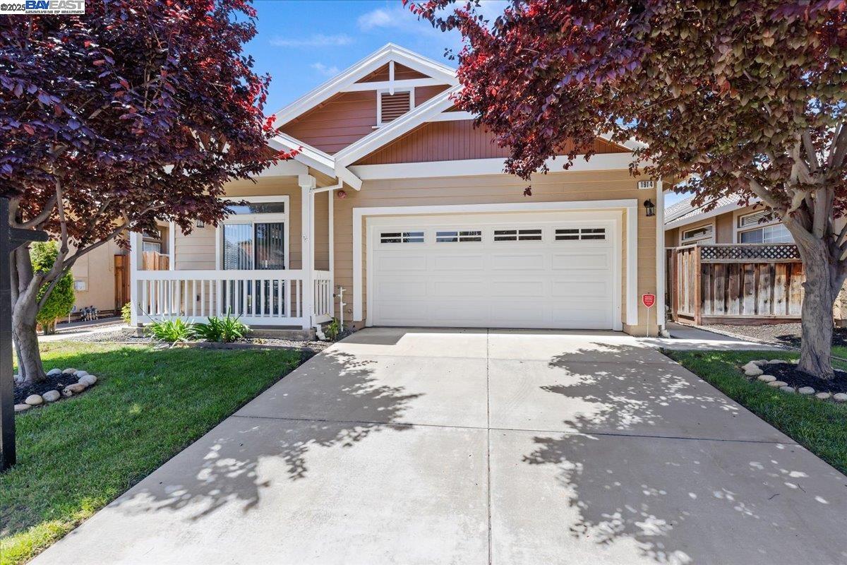 Detail Gallery Image 2 of 31 For 1914 Blackwood Cmn, Livermore,  CA 94551 - 3 Beds | 2 Baths