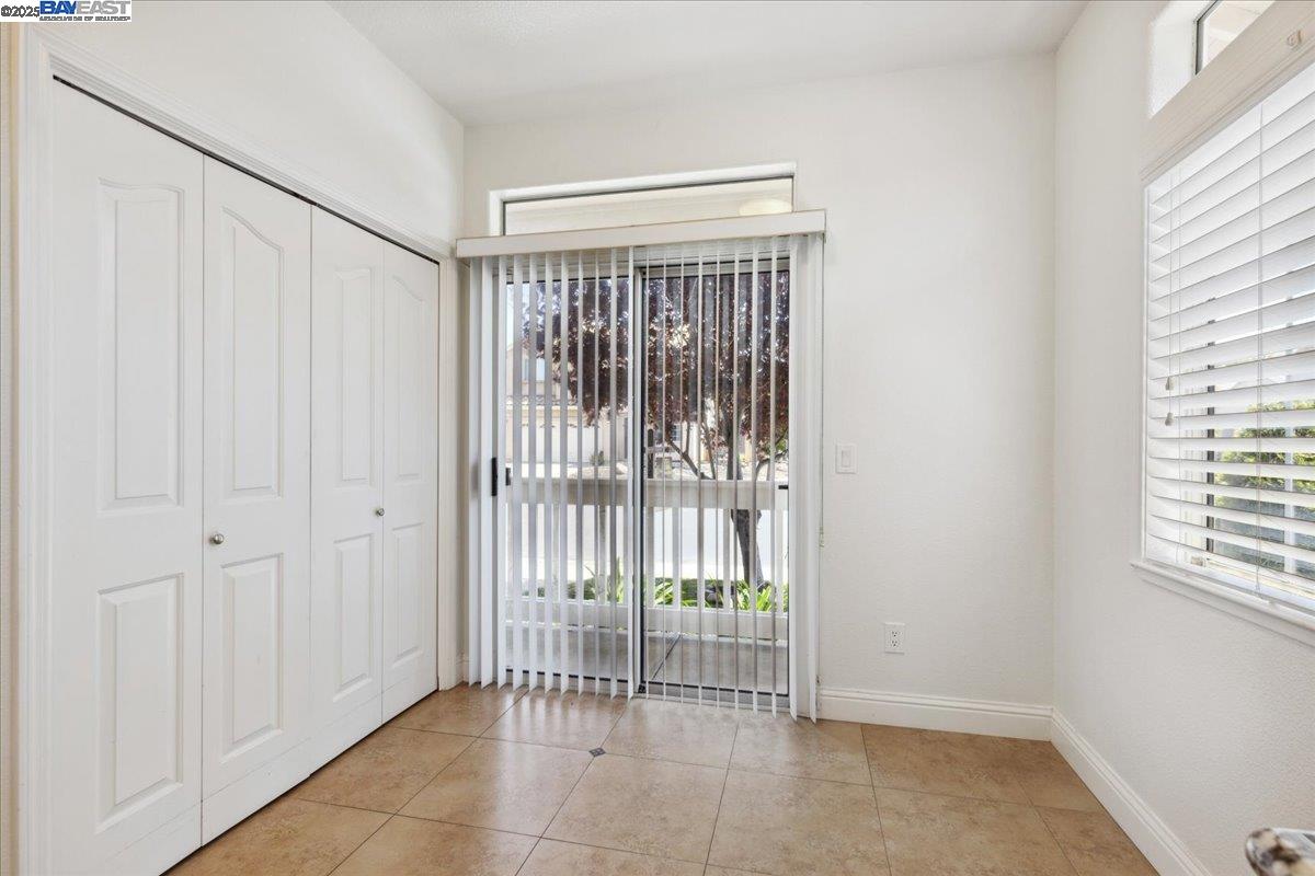 Detail Gallery Image 14 of 31 For 1914 Blackwood Cmn, Livermore,  CA 94551 - 3 Beds | 2 Baths