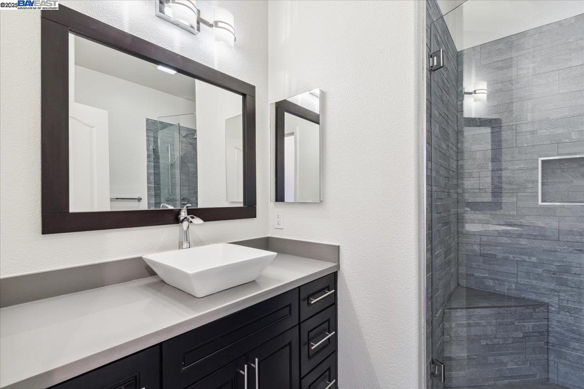 Detail Gallery Image 25 of 31 For 1914 Blackwood Cmn, Livermore,  CA 94551 - 3 Beds | 2 Baths