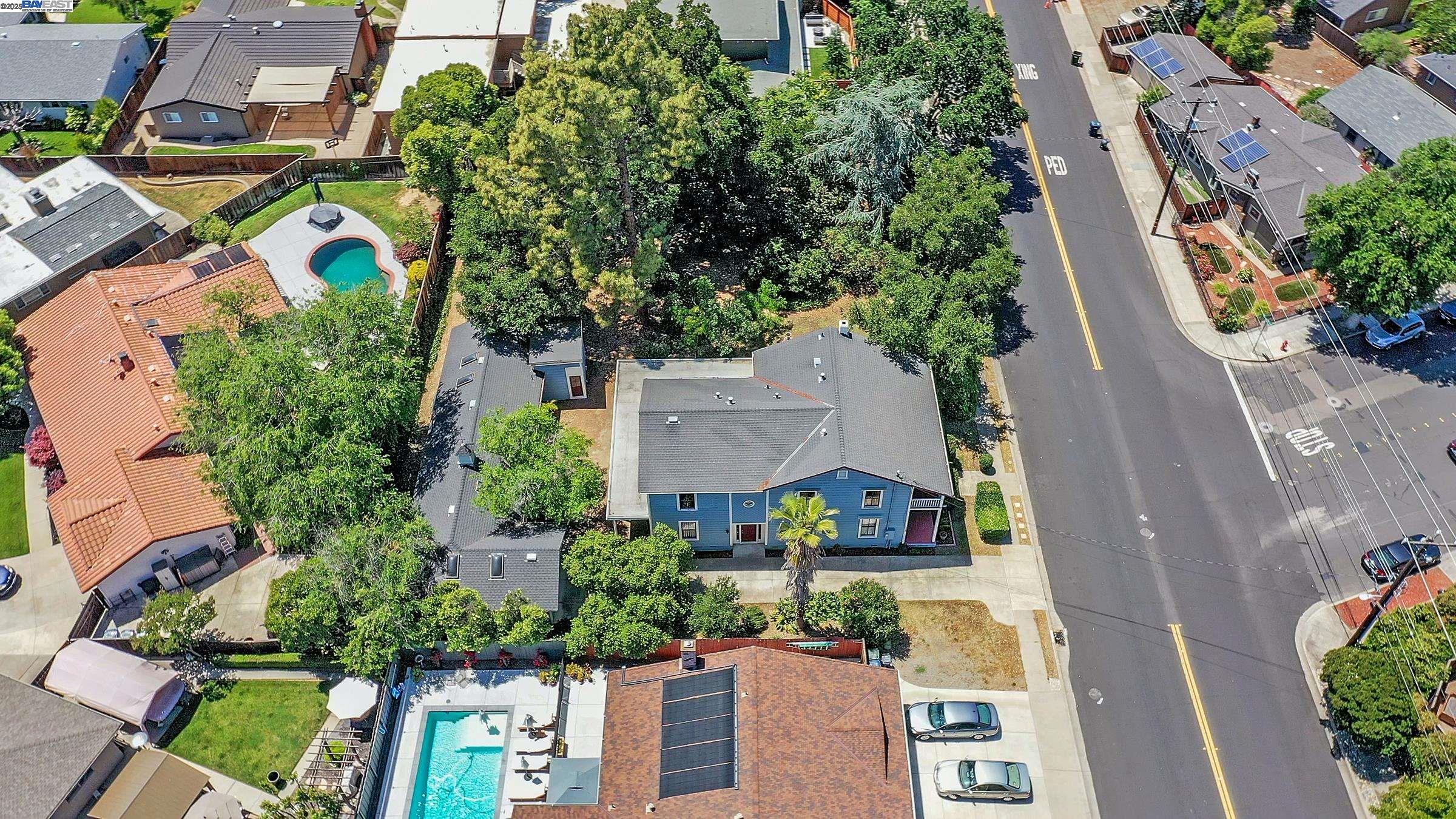 Detail Gallery Image 54 of 54 For 2211 College Avenue, Livermore,  CA 94550 - 6 Beds | 3 Baths