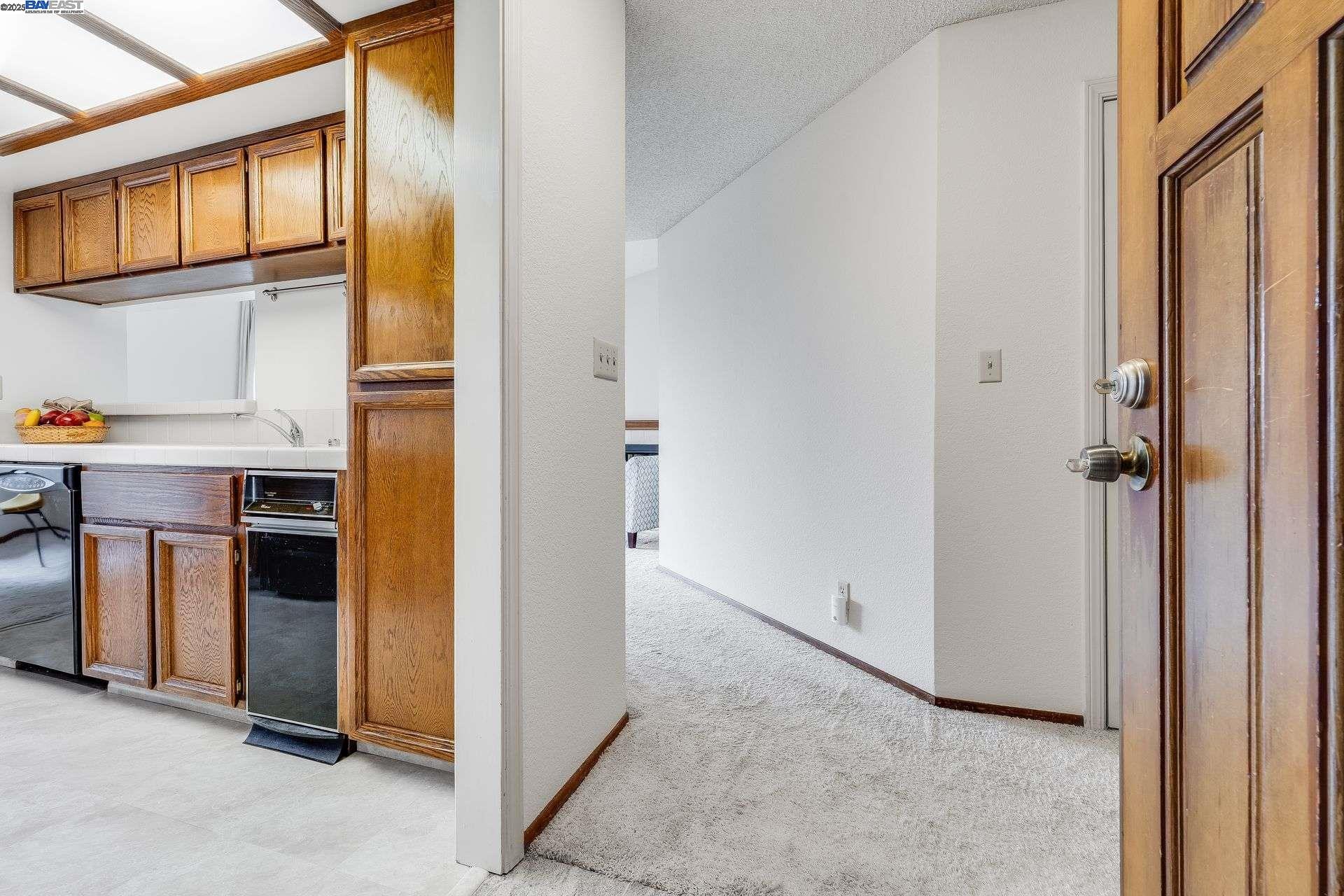 Detail Gallery Image 16 of 47 For 22135 Sevilla Rd #38,  Hayward,  CA 94541 - 2 Beds | 2 Baths