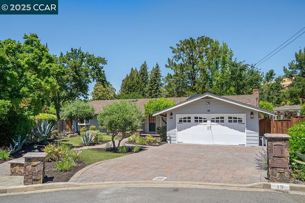 19 WARWICK CT, LAFAYETTE, CA 94549  Photo 2