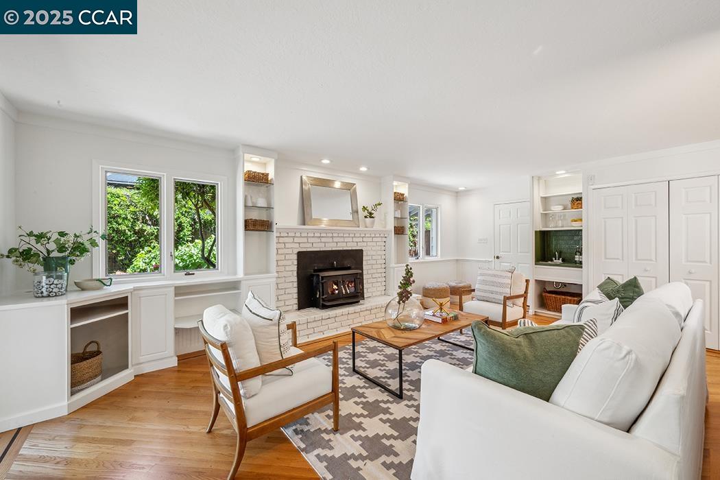 Detail Gallery Image 22 of 41 For 19 Warwick Ct, Lafayette,  CA 94549 - 4 Beds | 2/1 Baths