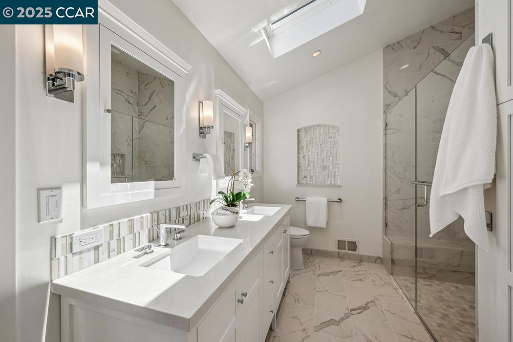 Detail Gallery Image 27 of 41 For 19 Warwick Ct, Lafayette,  CA 94549 - 4 Beds | 2/1 Baths