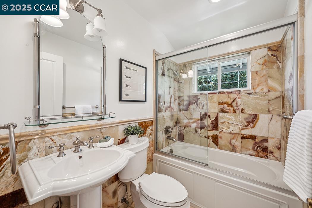 Detail Gallery Image 31 of 41 For 19 Warwick Ct, Lafayette,  CA 94549 - 4 Beds | 2/1 Baths