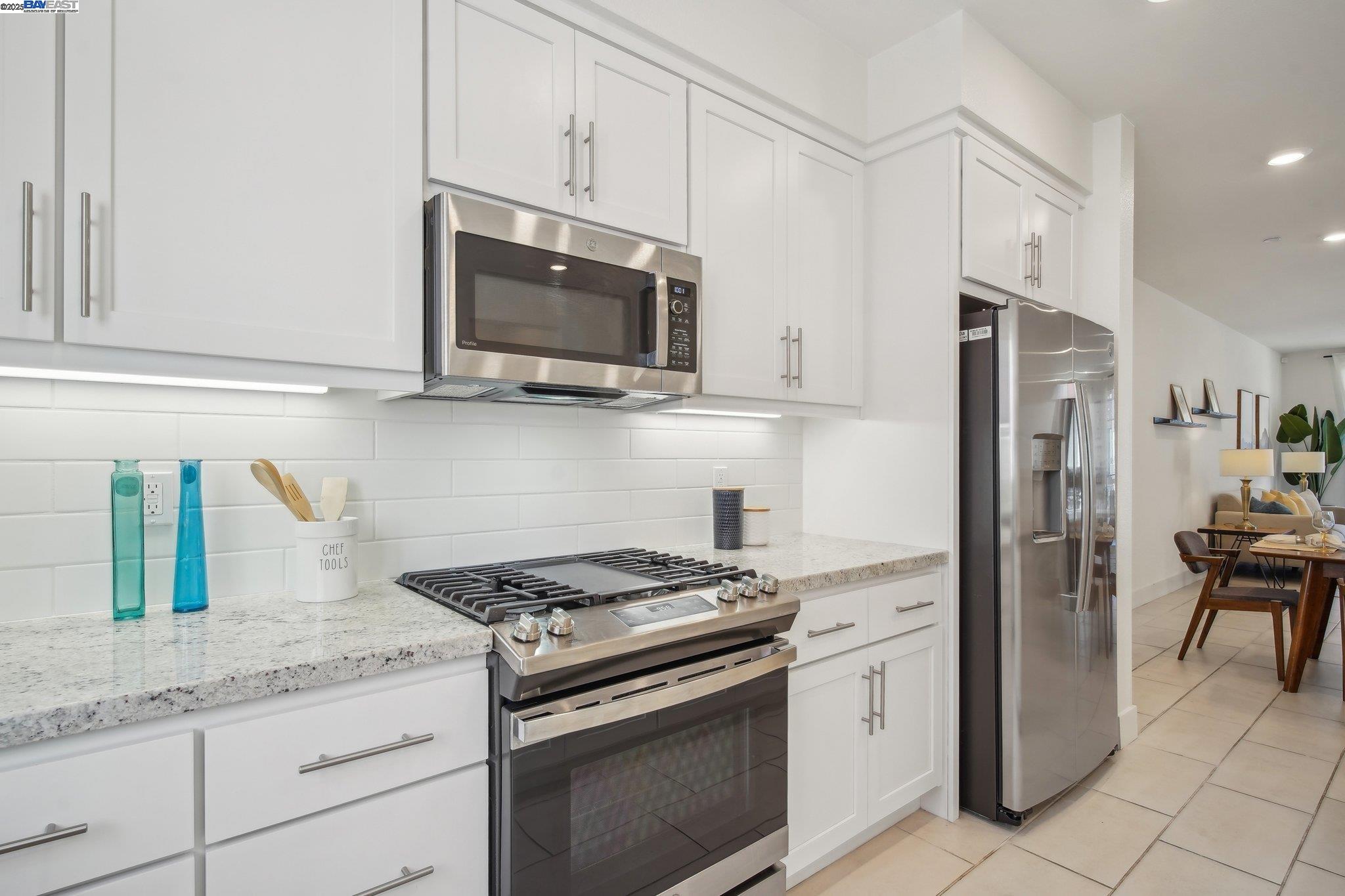 Detail Gallery Image 12 of 46 For 3692 Intelligence Cmn #1002,  Fremont,  CA 94538 - 4 Beds | 3/1 Baths