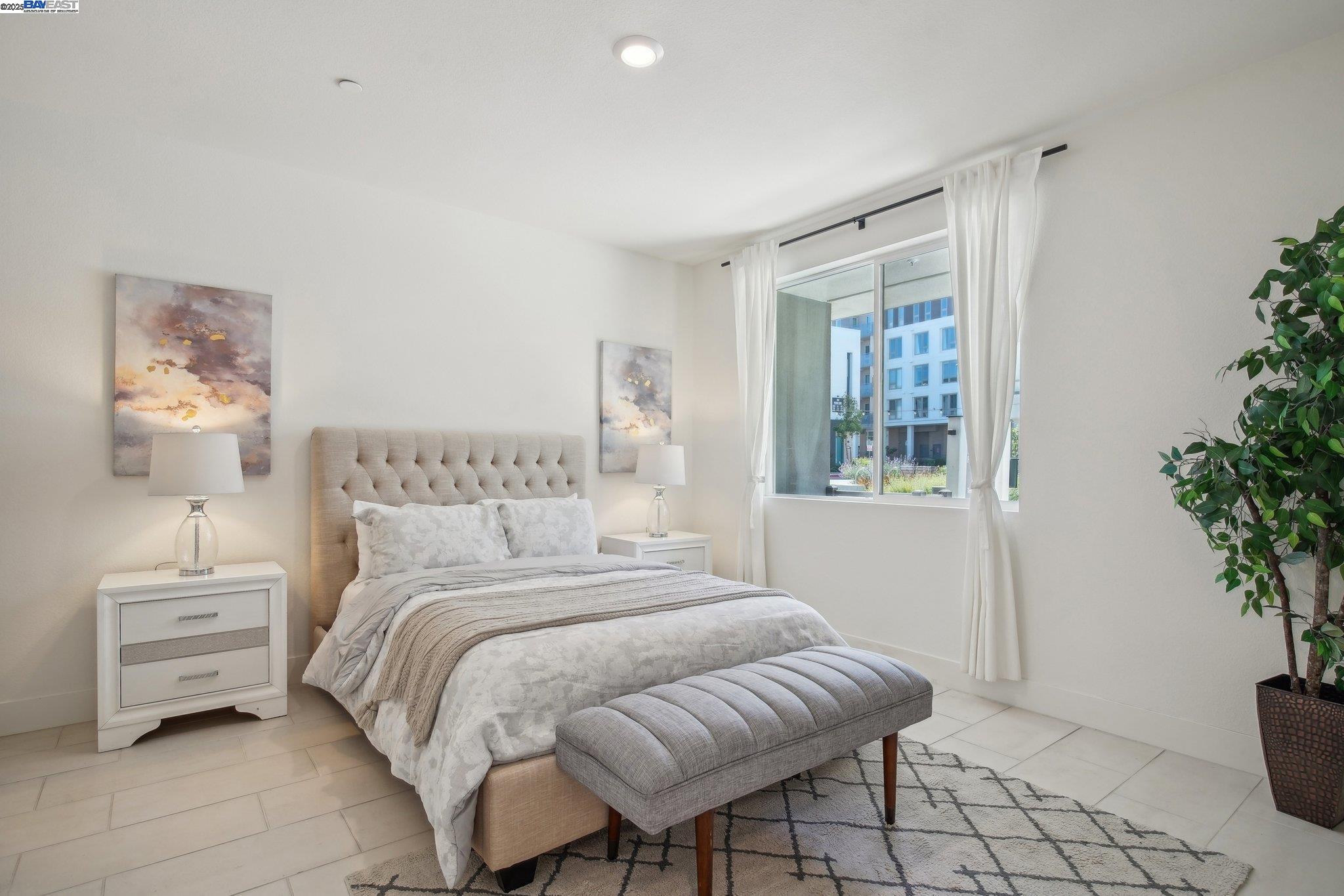 Detail Gallery Image 14 of 46 For 3692 Intelligence Cmn #1002,  Fremont,  CA 94538 - 4 Beds | 3/1 Baths