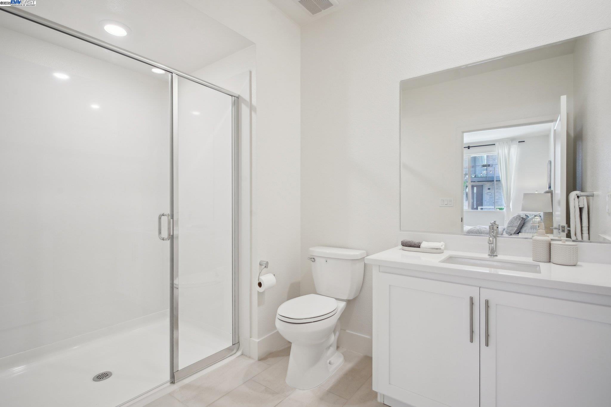 Detail Gallery Image 16 of 46 For 3692 Intelligence Cmn #1002,  Fremont,  CA 94538 - 4 Beds | 3/1 Baths
