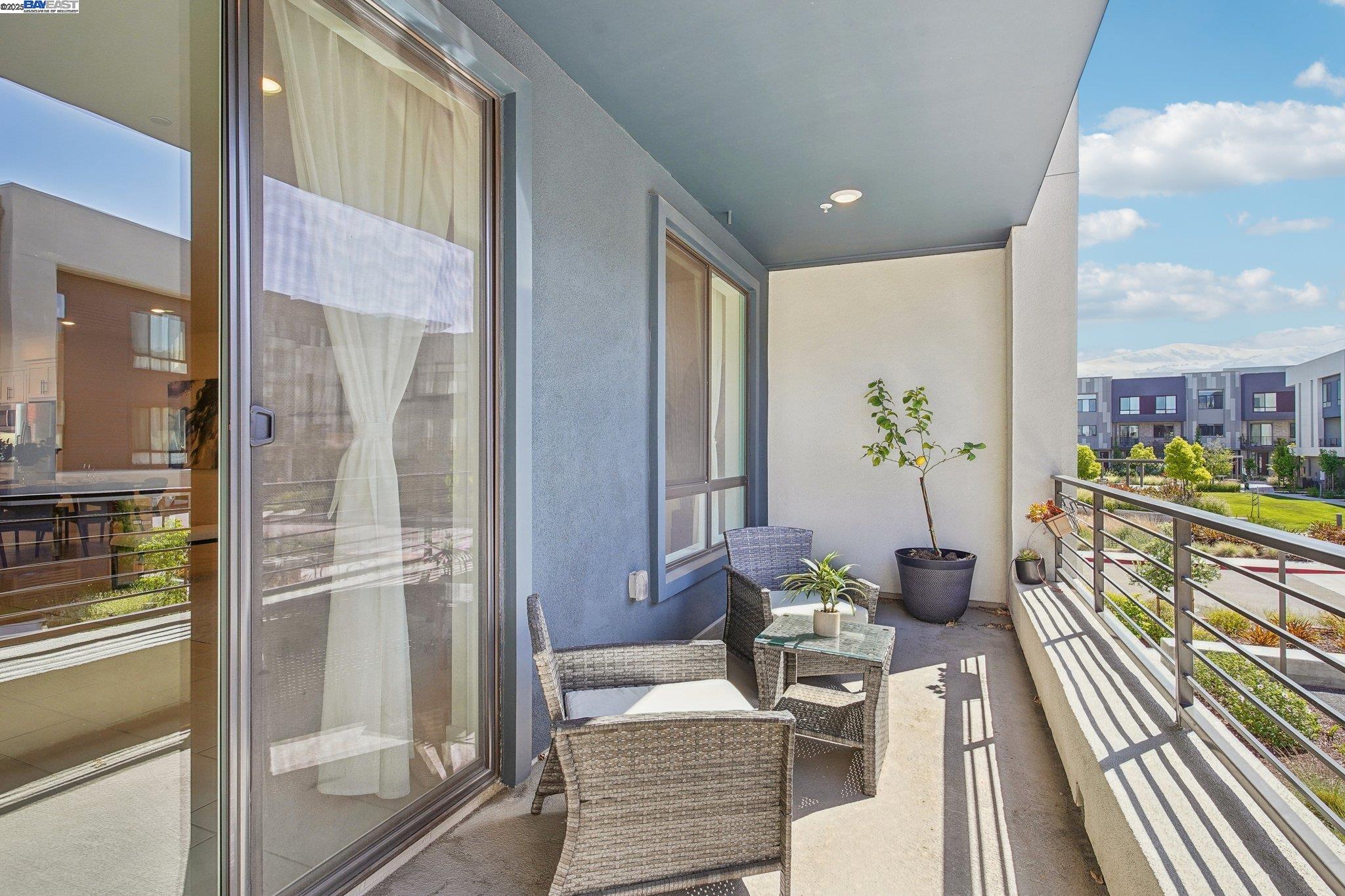 Detail Gallery Image 34 of 46 For 3692 Intelligence Cmn #1002,  Fremont,  CA 94538 - 4 Beds | 3/1 Baths