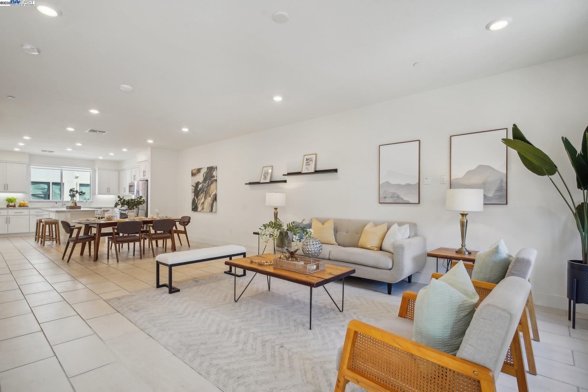 Detail Gallery Image 6 of 46 For 3692 Intelligence Cmn #1002,  Fremont,  CA 94538 - 4 Beds | 3/1 Baths