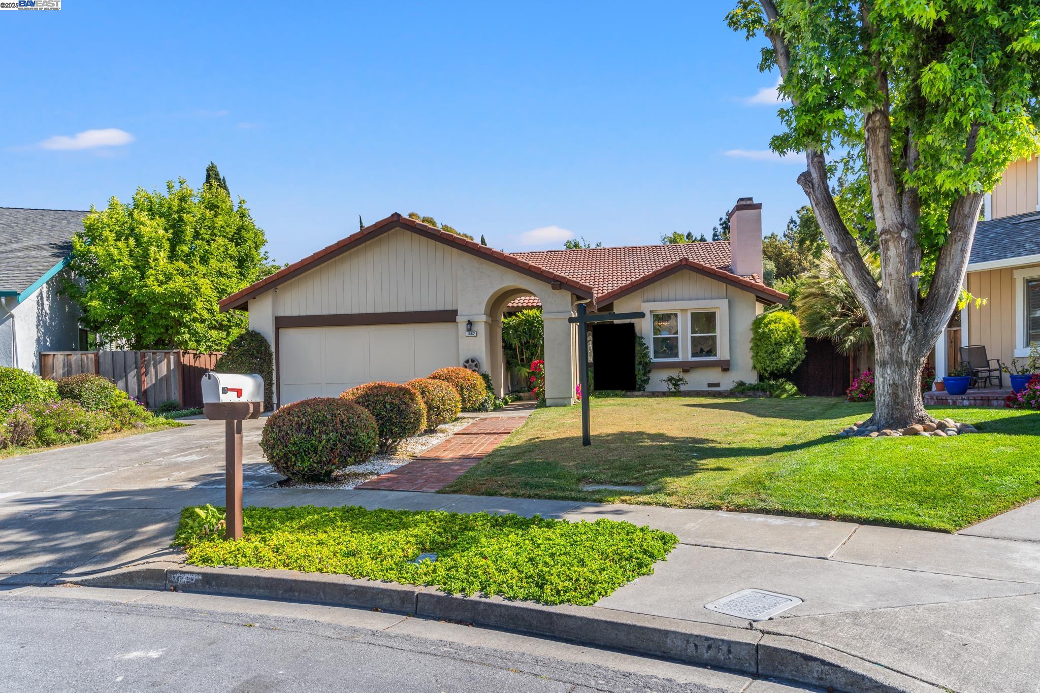 Detail Gallery Image 1 of 59 For 1562 Gilbert Pl, Fremont,  CA 94536 - 4 Beds | 2 Baths