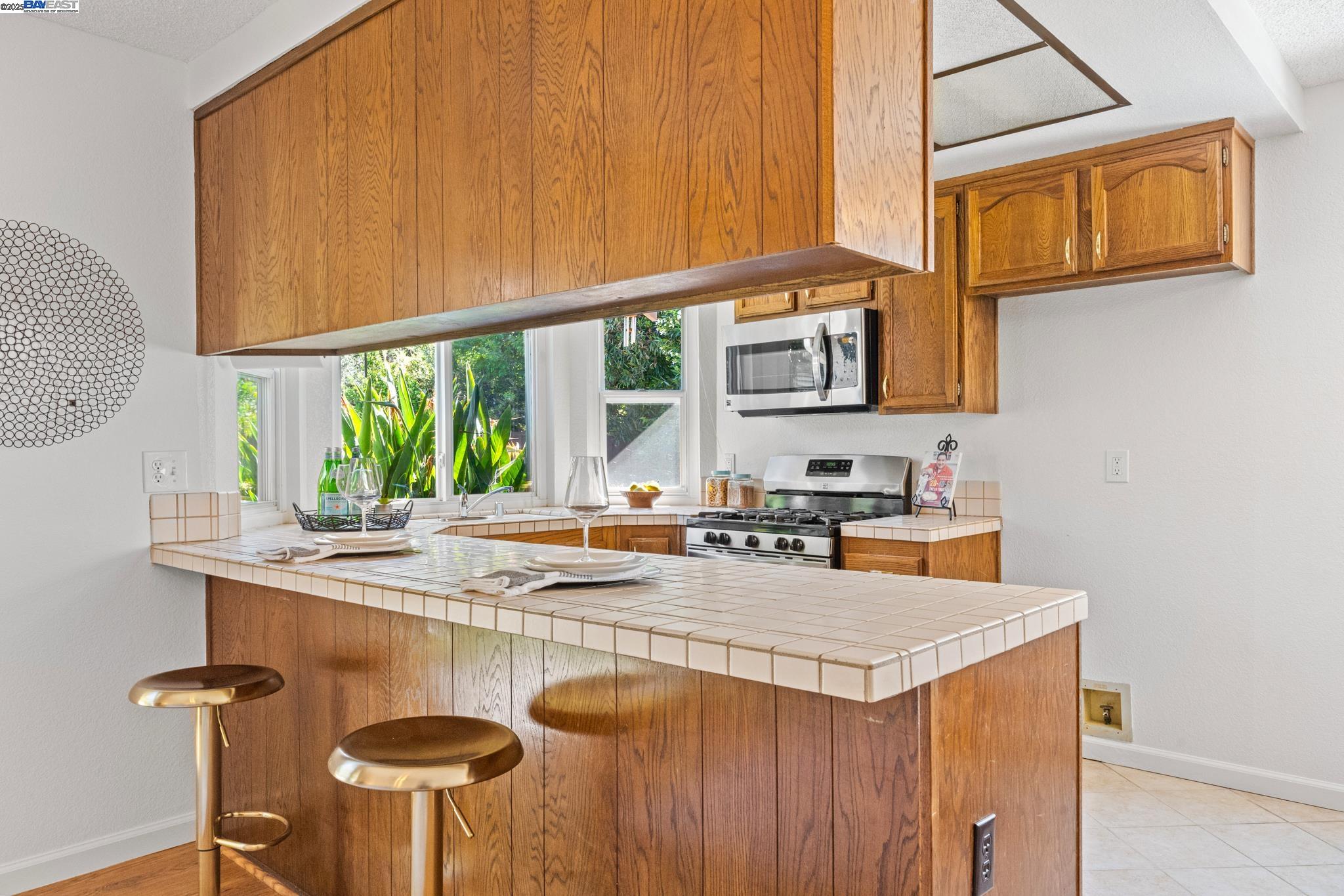 Detail Gallery Image 22 of 59 For 1562 Gilbert Pl, Fremont,  CA 94536 - 4 Beds | 2 Baths