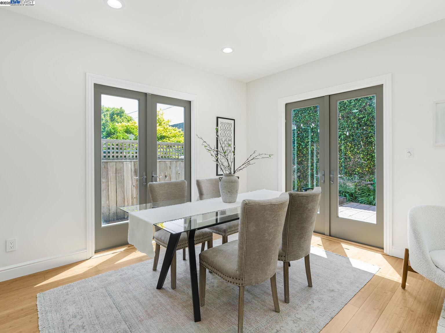 Detail Gallery Image 18 of 60 For 936 Kains Ave #1,  Albany,  CA 94706 - 3 Beds | 2/1 Baths