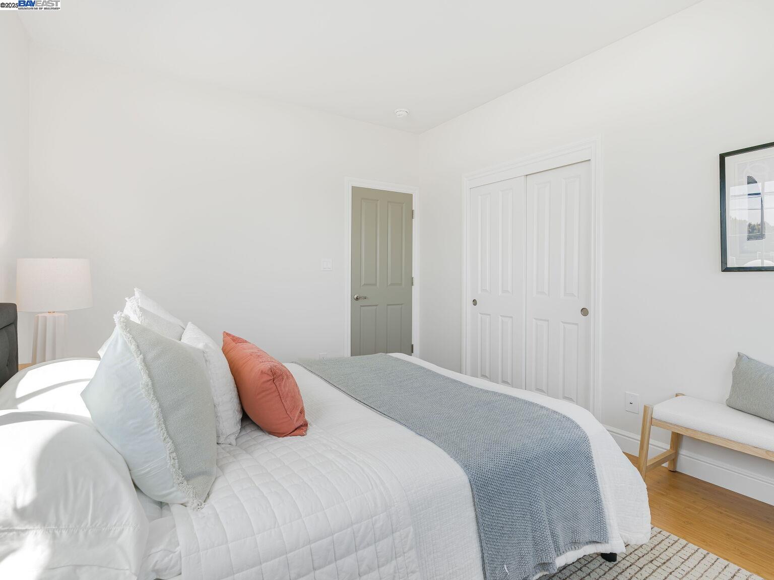 Detail Gallery Image 32 of 60 For 936 Kains Ave #1,  Albany,  CA 94706 - 3 Beds | 2/1 Baths