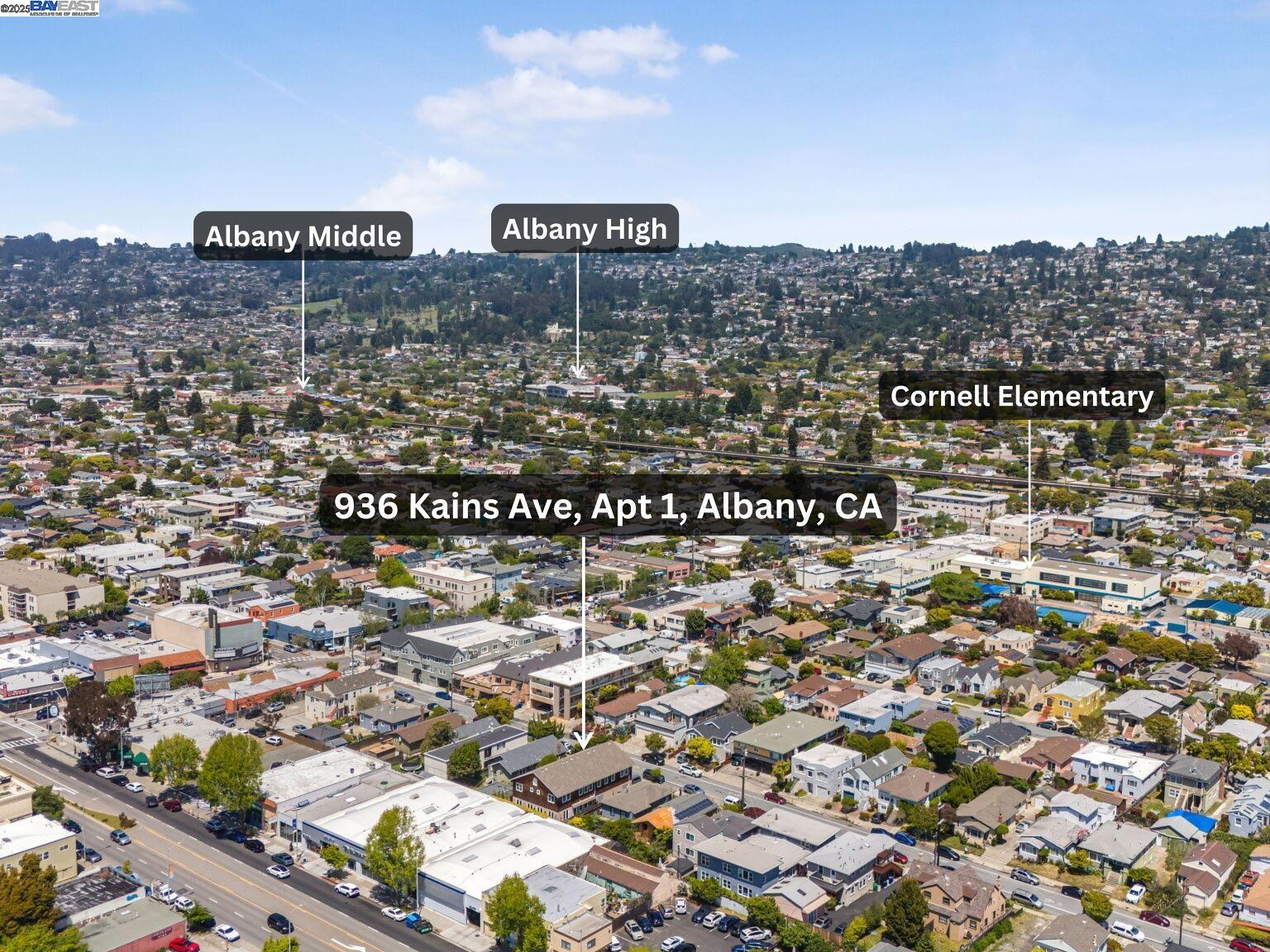 Detail Gallery Image 6 of 60 For 936 Kains Ave #1,  Albany,  CA 94706 - 3 Beds | 2/1 Baths