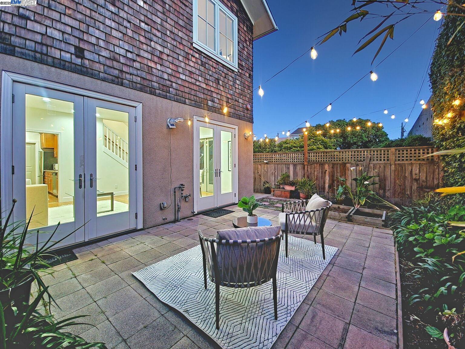 Detail Gallery Image 53 of 60 For 936 Kains Ave #1,  Albany,  CA 94706 - 3 Beds | 2/1 Baths