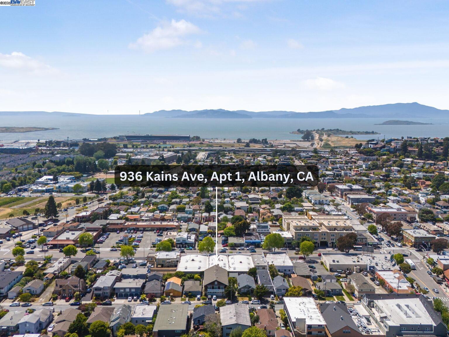 Detail Gallery Image 8 of 60 For 936 Kains Ave #1,  Albany,  CA 94706 - 3 Beds | 2/1 Baths