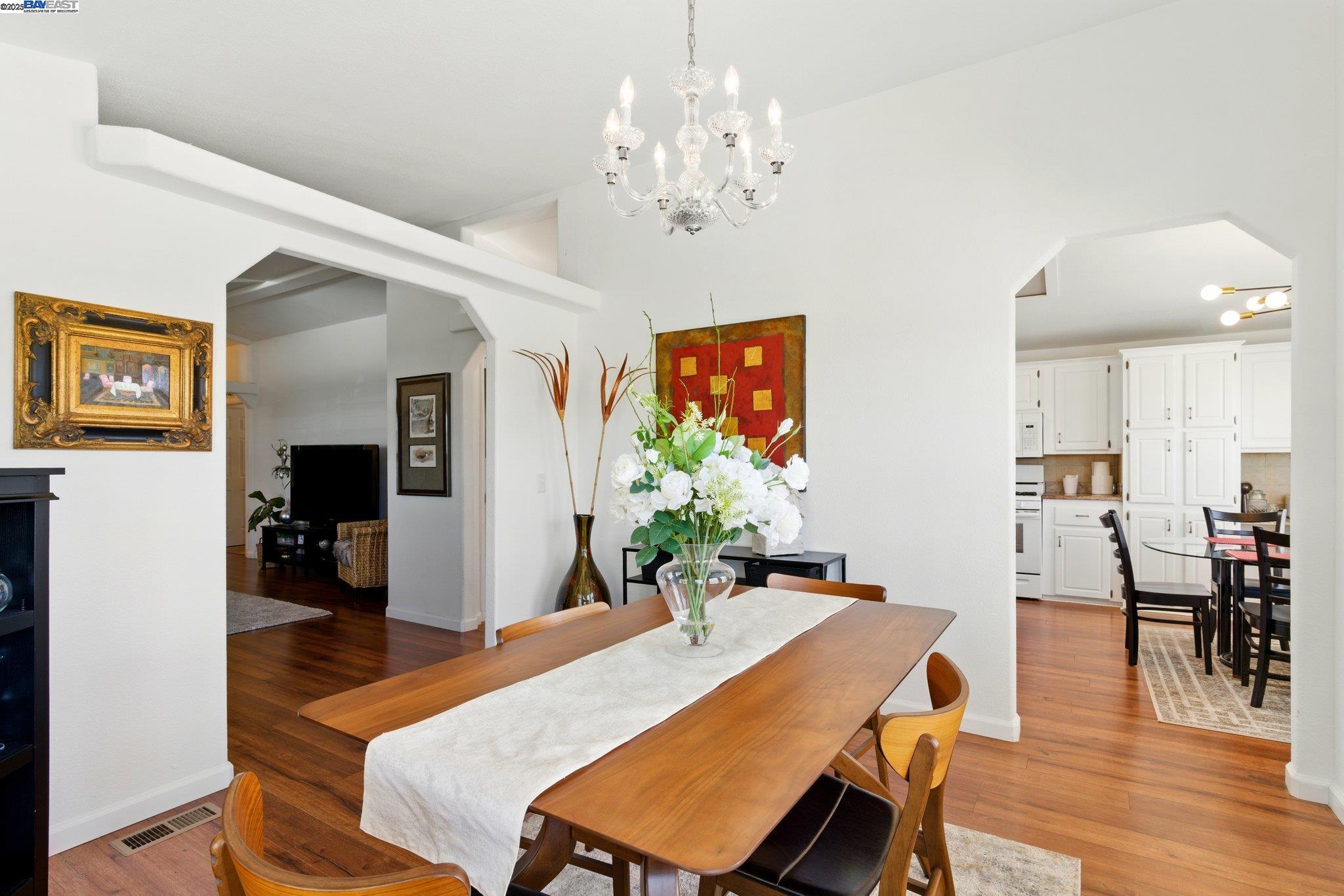 Detail Gallery Image 11 of 39 For 711 Old Canyon Rd. #39,  Fremont,  CA 94536 - 3 Beds | 2 Baths