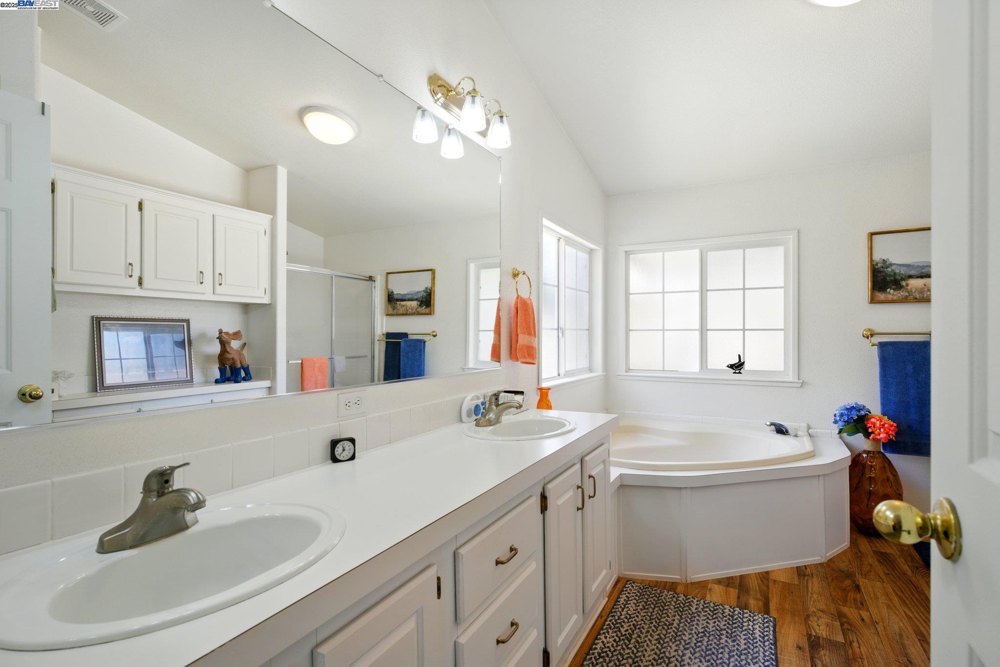 Detail Gallery Image 25 of 39 For 711 Old Canyon Rd. #39,  Fremont,  CA 94536 - 3 Beds | 2 Baths