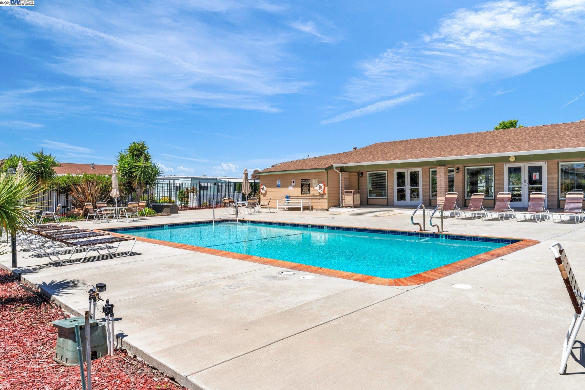 Detail Gallery Image 39 of 39 For 711 Old Canyon Rd. #39,  Fremont,  CA 94536 - 3 Beds | 2 Baths