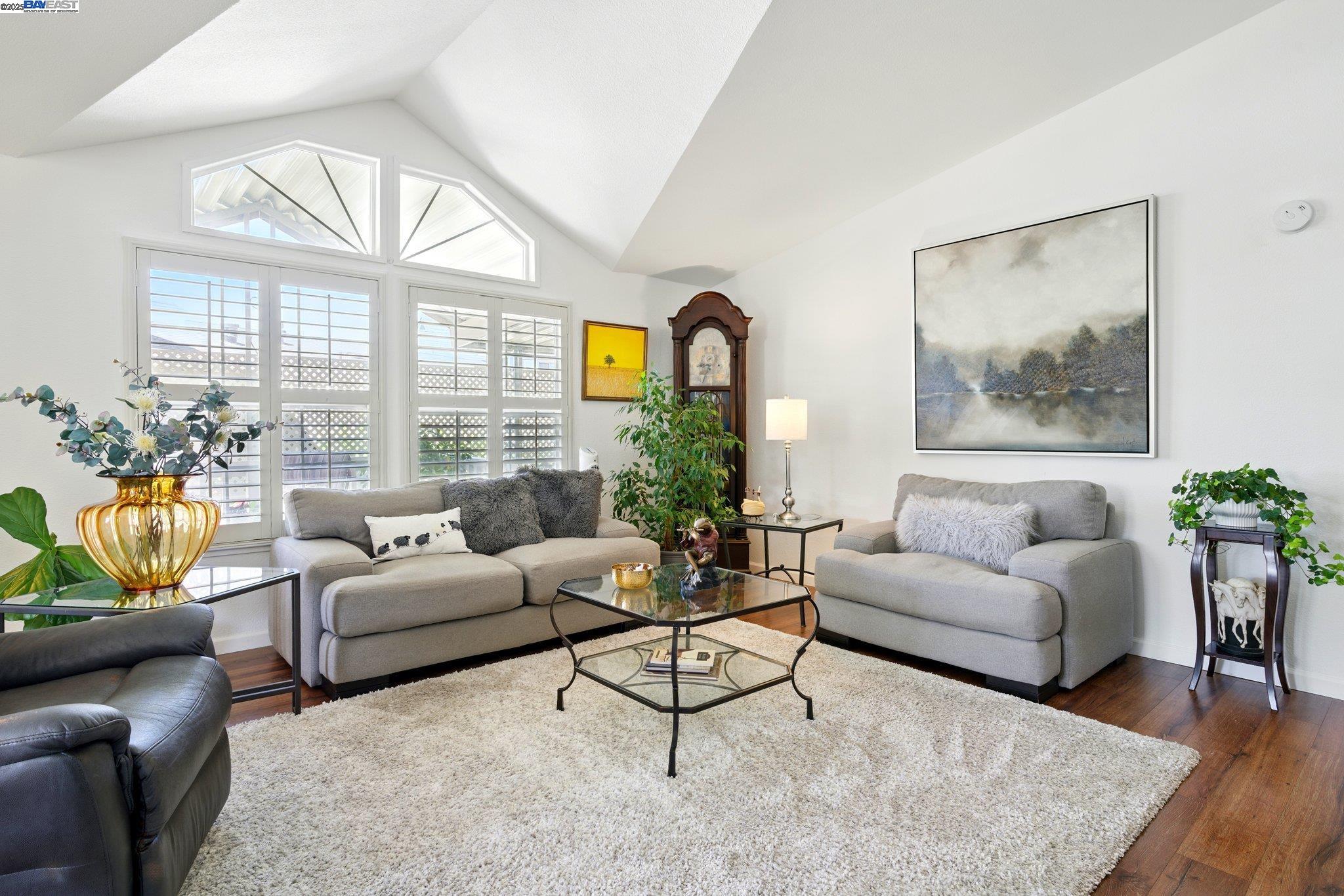 Detail Gallery Image 5 of 39 For 711 Old Canyon Rd. #39,  Fremont,  CA 94536 - 3 Beds | 2 Baths