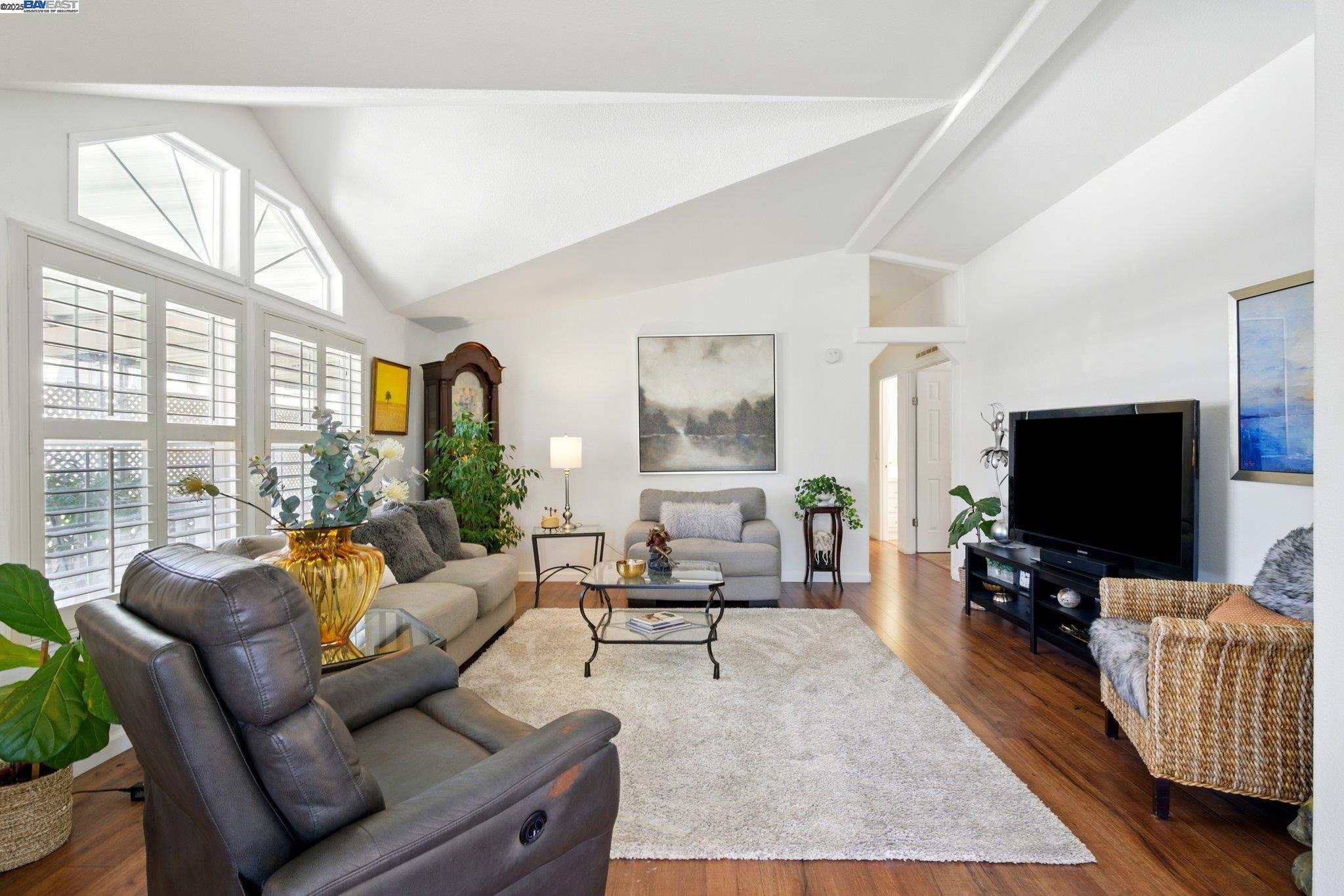 Detail Gallery Image 7 of 39 For 711 Old Canyon Rd. #39,  Fremont,  CA 94536 - 3 Beds | 2 Baths