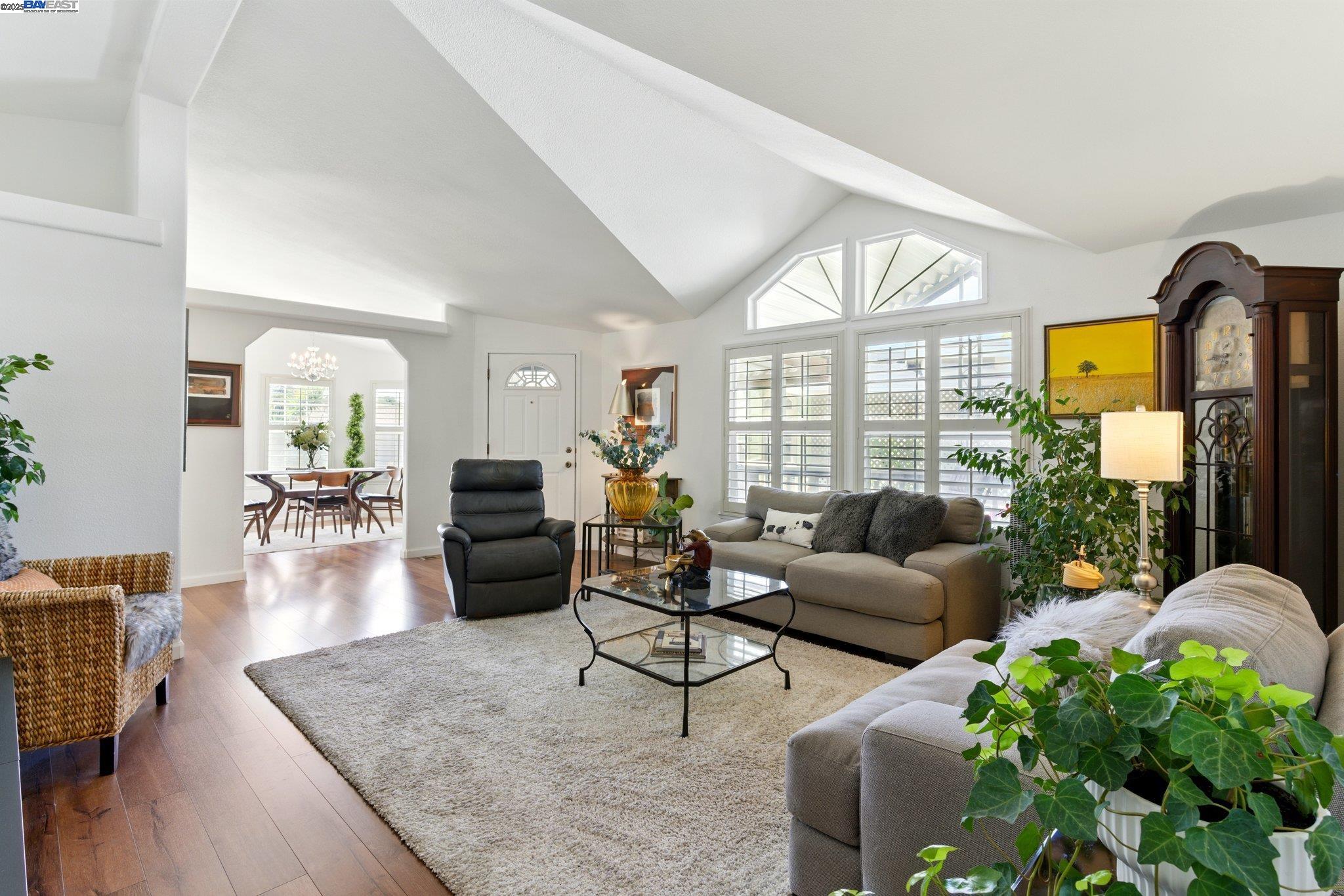 Detail Gallery Image 9 of 39 For 711 Old Canyon Rd. #39,  Fremont,  CA 94536 - 3 Beds | 2 Baths