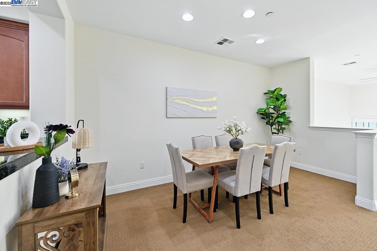 Detail Gallery Image 22 of 51 For 48962 Woodgrove Cmn, Fremont,  CA 94539 - 3 Beds | 2/1 Baths