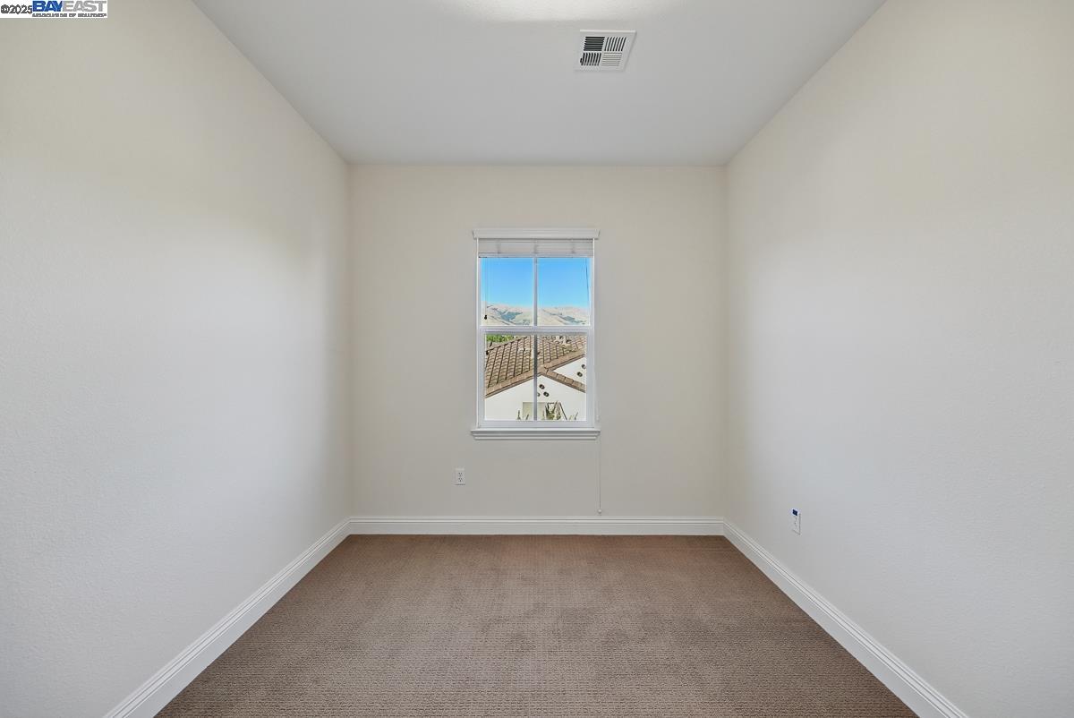 Detail Gallery Image 27 of 51 For 48962 Woodgrove Cmn, Fremont,  CA 94539 - 3 Beds | 2/1 Baths
