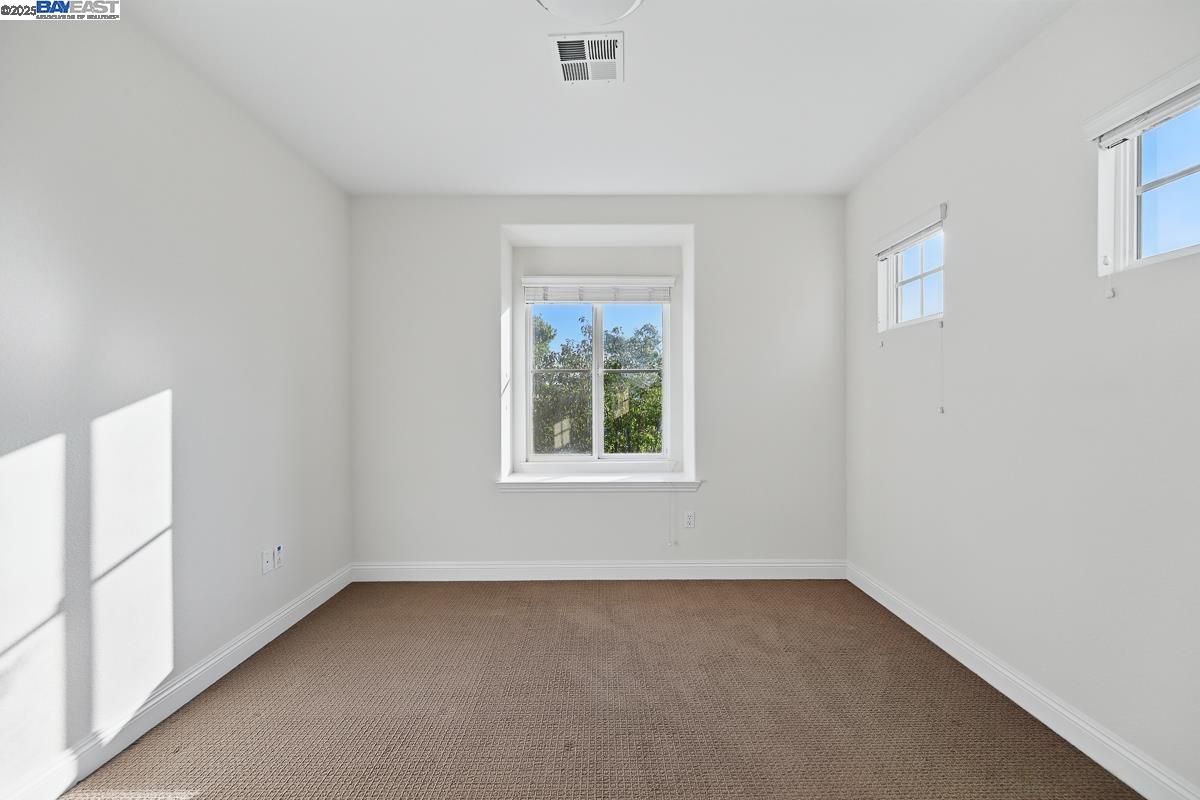 Detail Gallery Image 34 of 51 For 48962 Woodgrove Cmn, Fremont,  CA 94539 - 3 Beds | 2/1 Baths