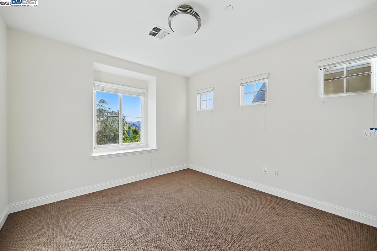 Detail Gallery Image 35 of 51 For 48962 Woodgrove Cmn, Fremont,  CA 94539 - 3 Beds | 2/1 Baths