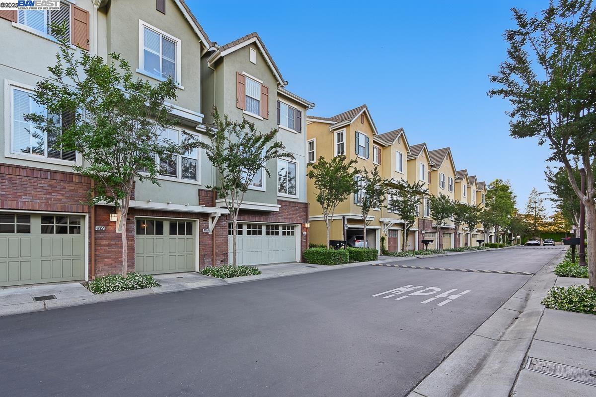 Detail Gallery Image 42 of 51 For 48962 Woodgrove Cmn, Fremont,  CA 94539 - 3 Beds | 2/1 Baths