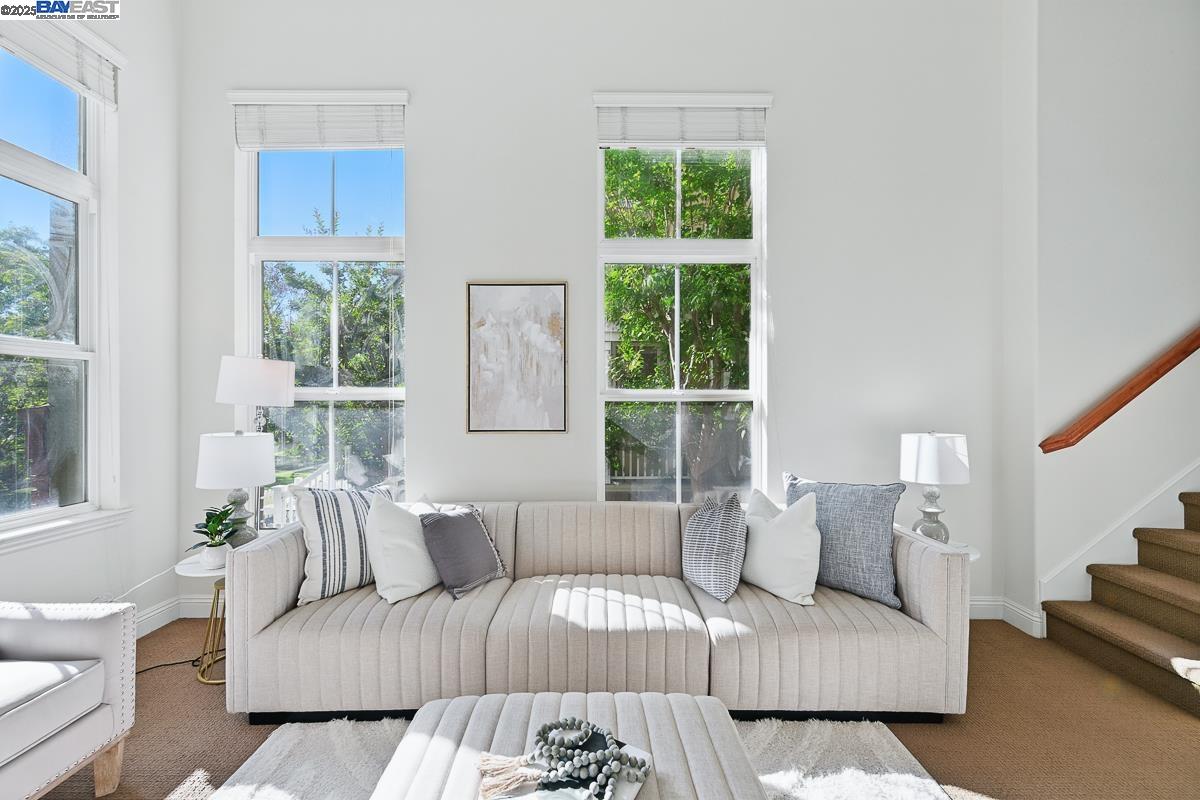 Detail Gallery Image 8 of 51 For 48962 Woodgrove Cmn, Fremont,  CA 94539 - 3 Beds | 2/1 Baths