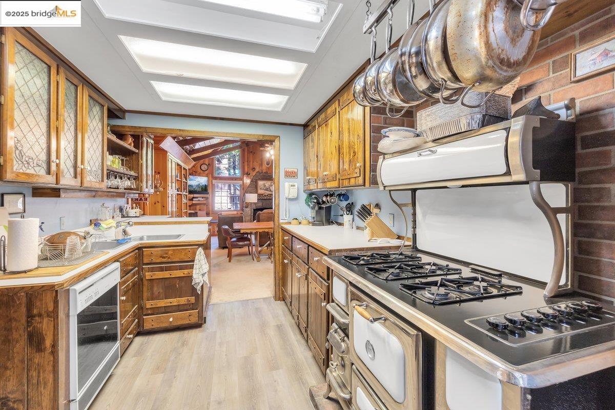 Detail Gallery Image 12 of 30 For 247 Meadowview, Pinecrest,  CA 95364 - 4 Beds | 2 Baths